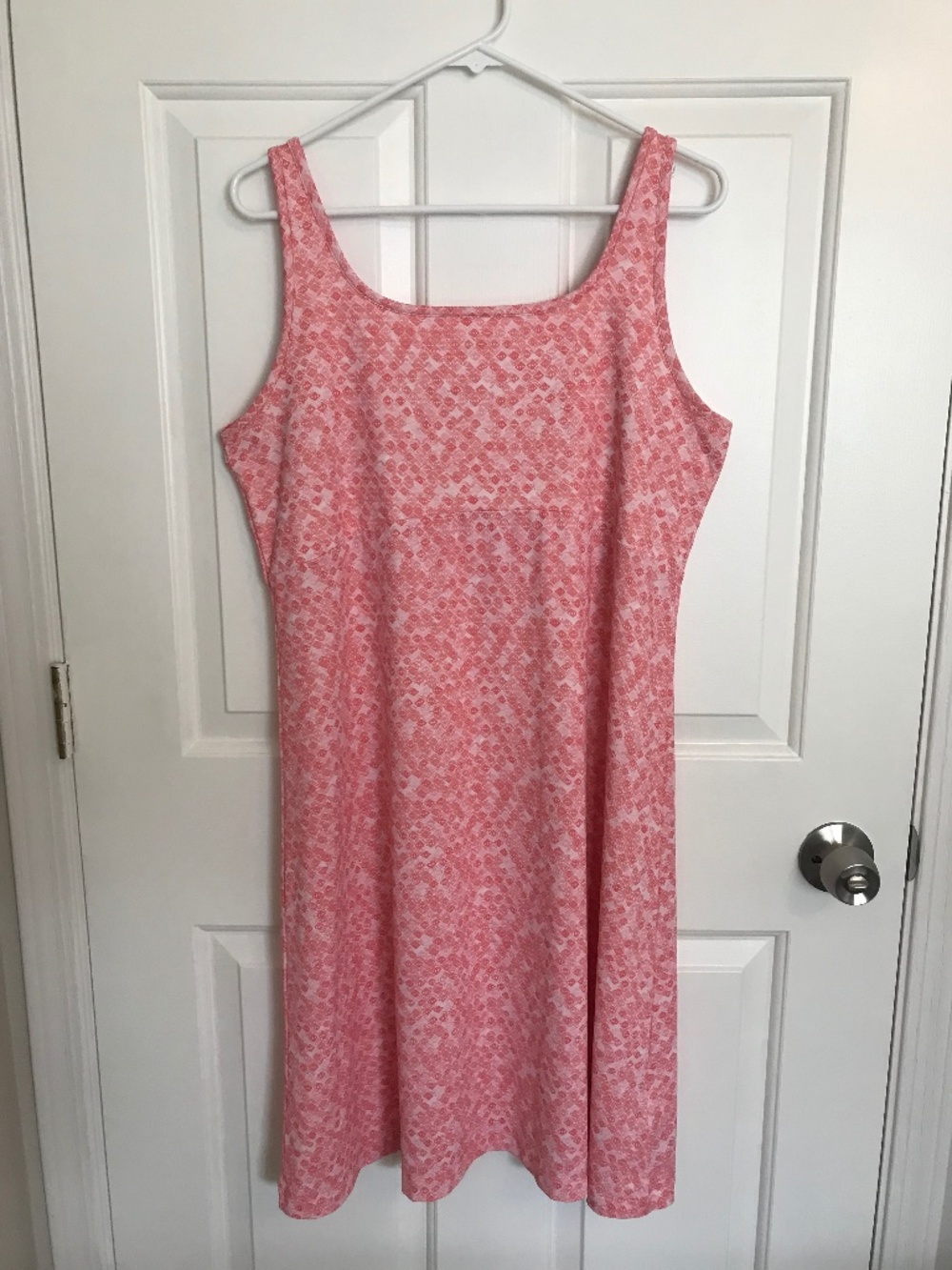 Columbia PFG Freezer III Omni-Wick Omni-Freeze Tank Dress Size XL Pink Geo